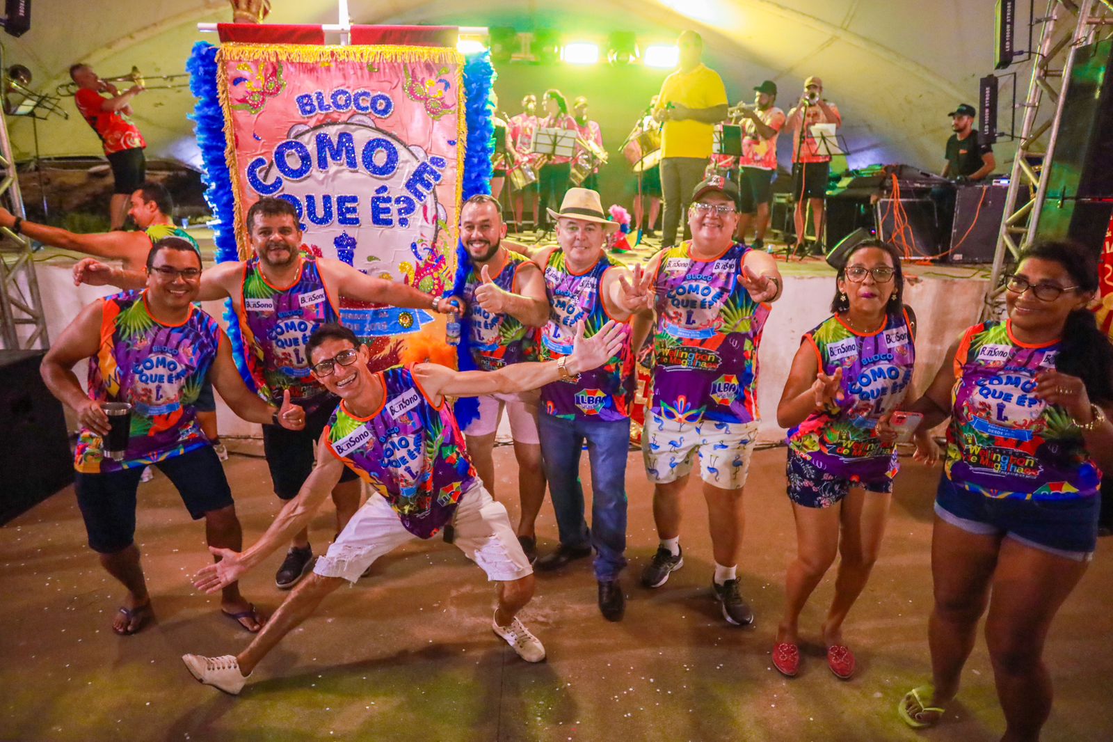 Arapiraca abre o carnaval com escolha do Rei Momo, Rainha do Carnaval e melhor estandarte com muito frevo e animação