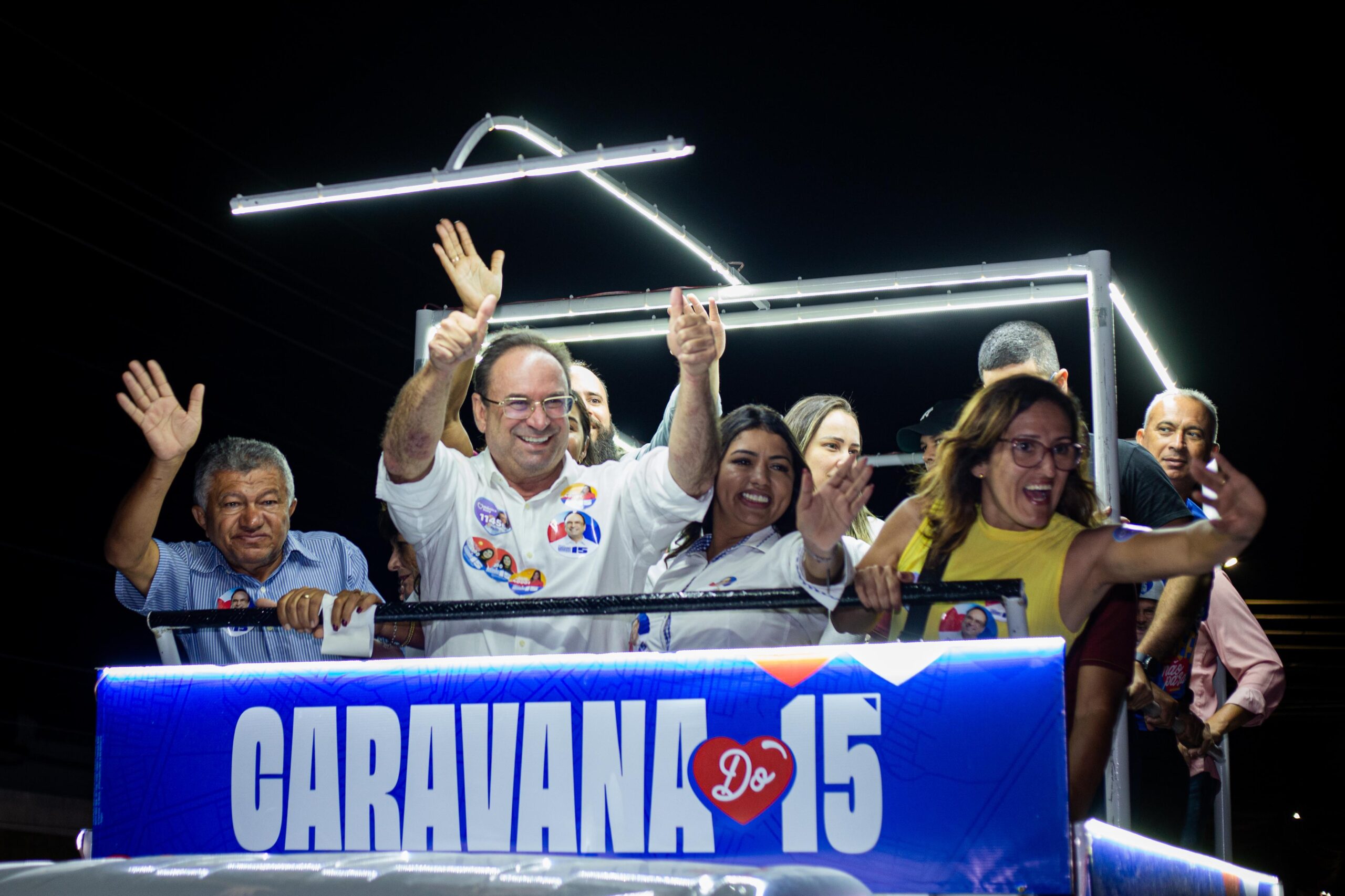 Caravana de Luciano é recebida com carinho e emoção nos bairros Jardim de Maria e Santa Esmeralda