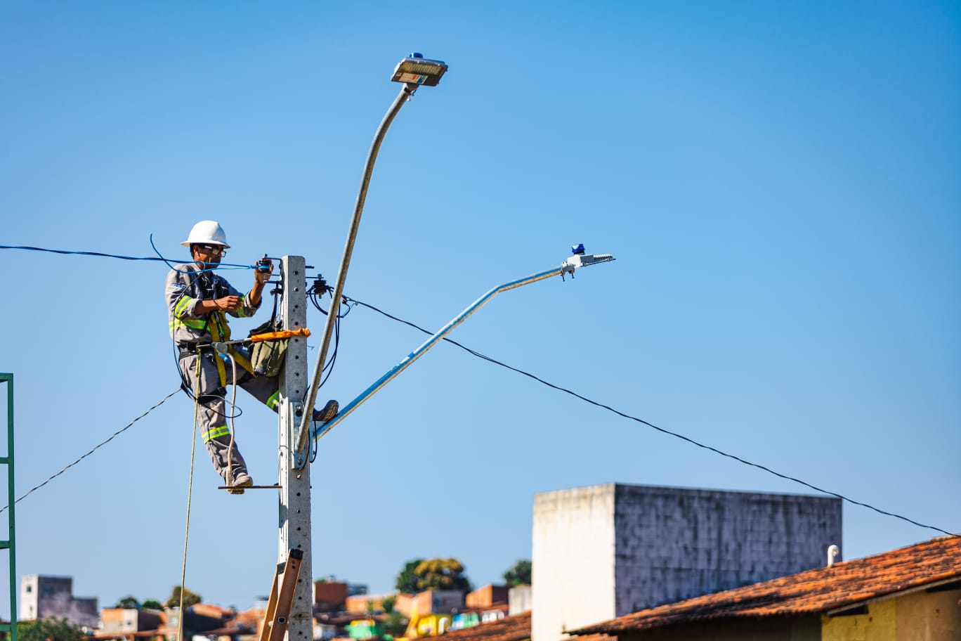 Maceió já tem 19 grandes conjuntos habitacionais com iluminação 100% LED