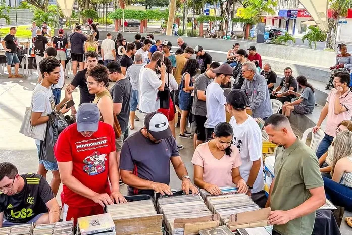 Com entrada gratuita, Arapiraca recebe Feirinha de Discos no Pôr do Som neste domingo