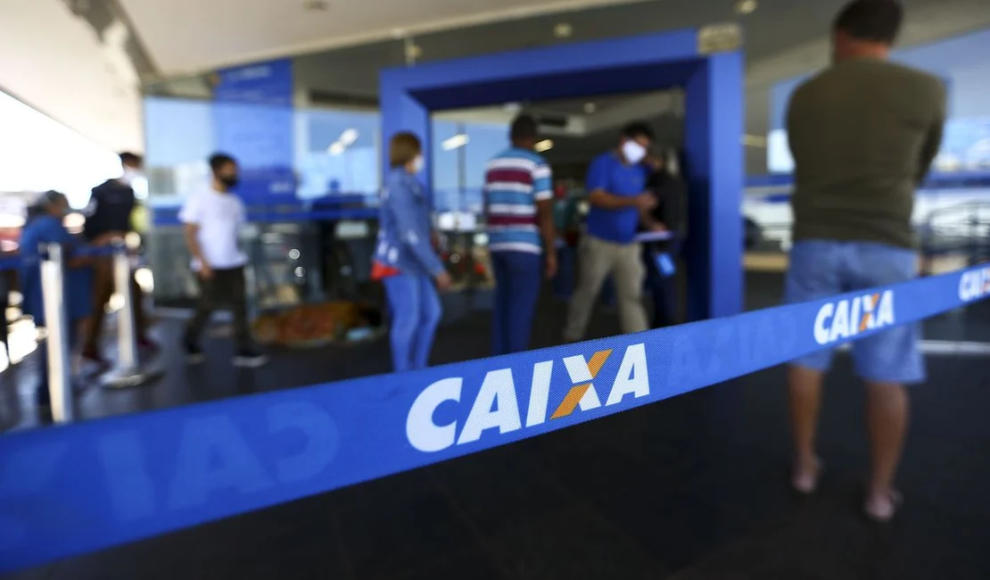 Caixa libera abono salarial para nascidos em novembro e dezembro