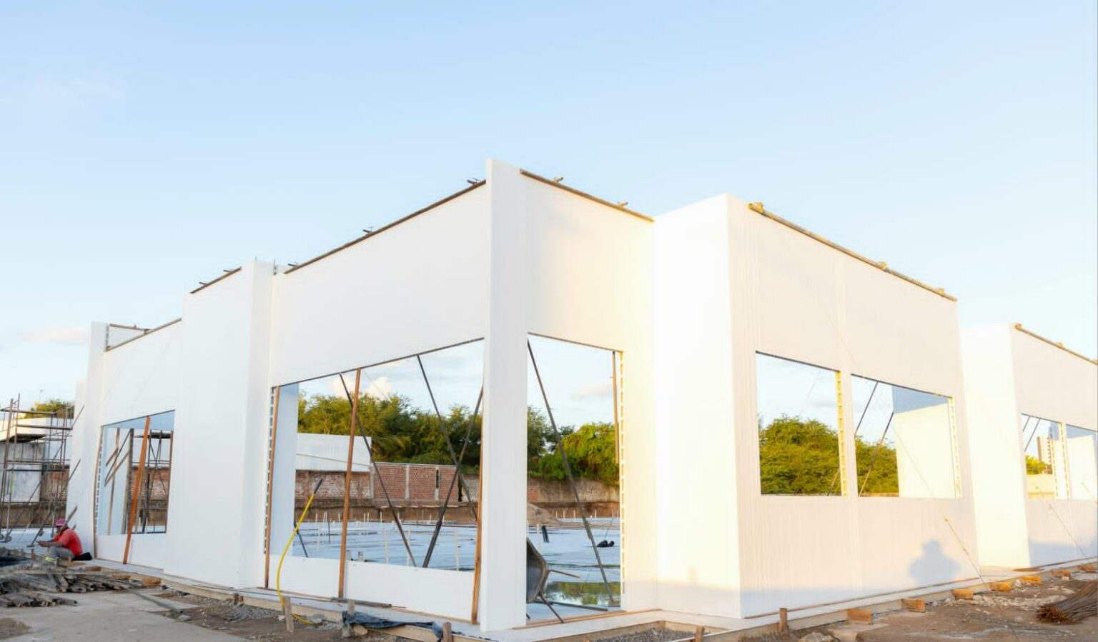 Gestão de Luciano Barbosa constrói creche-modelo no antigo Caic