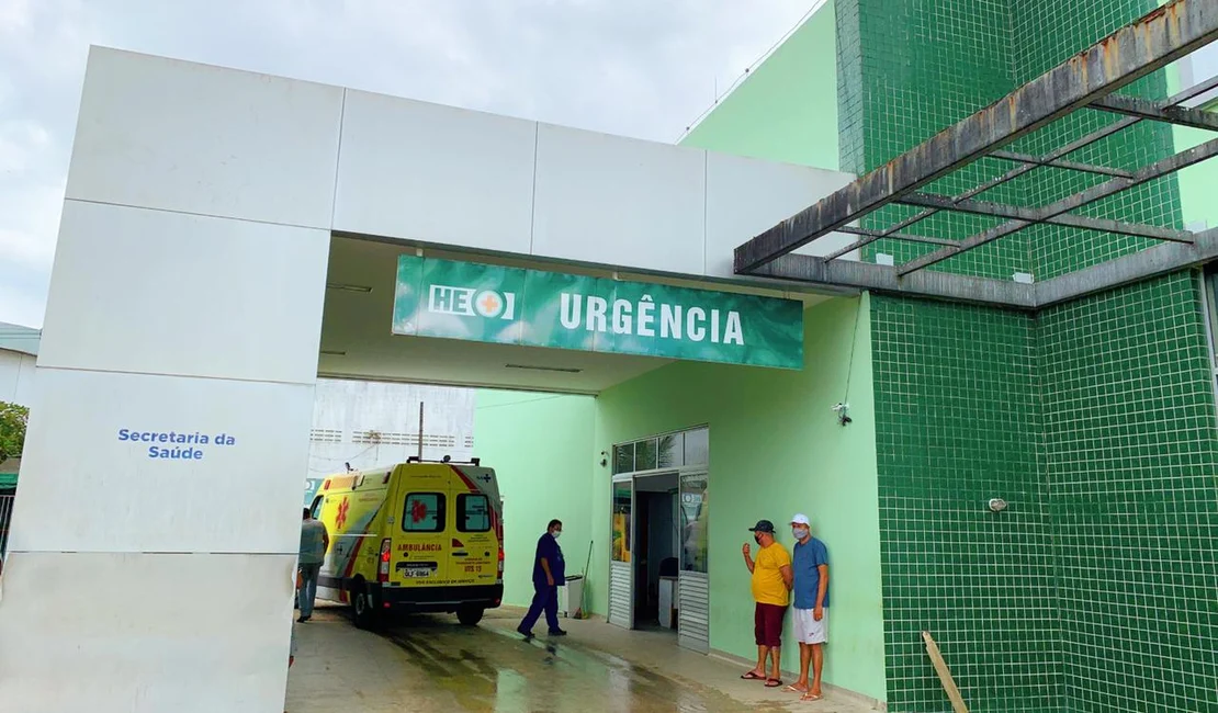 Hospital de Emergência do Agreste promove 3ª edição do “AVC na Praça”