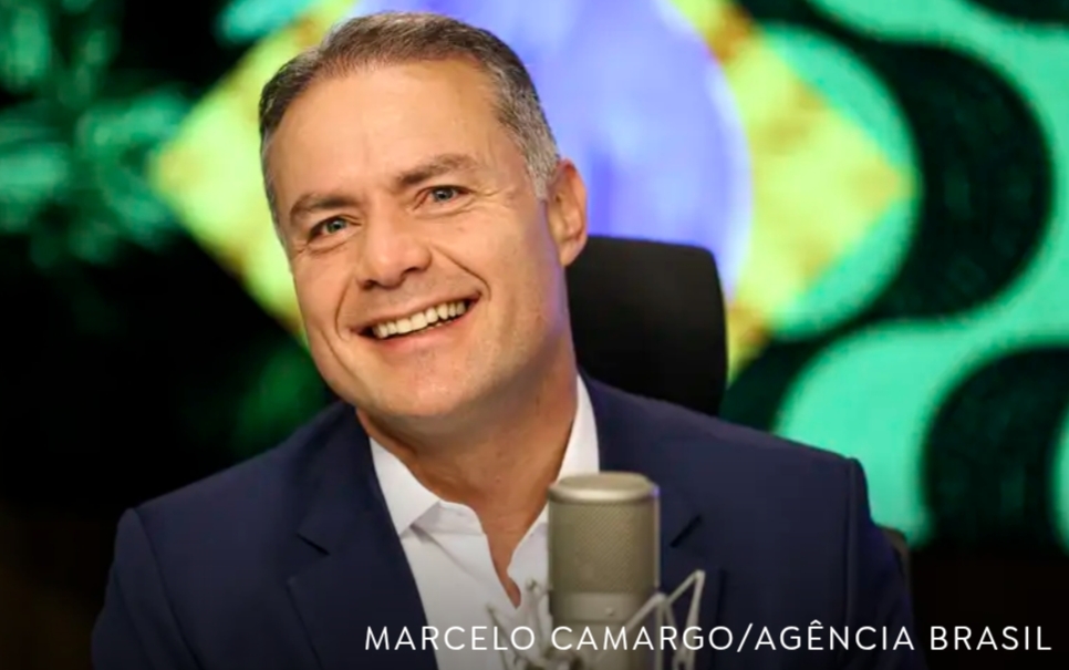 Rejeição baixa e liderança sólida: Renan Filho lidera em todos os cenários