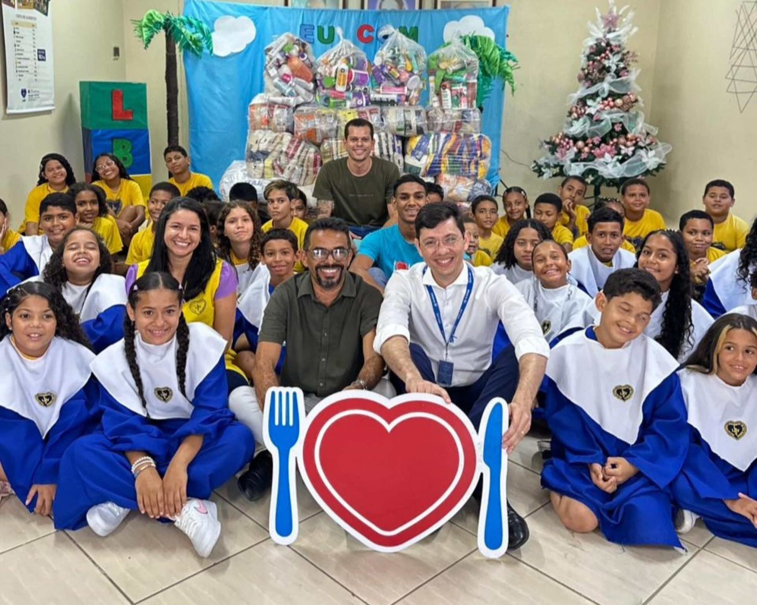 Alagoas sem Fome doa 1 tonelada de alimentos a instituição assistencial no Barro Duro