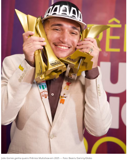 João Gomes domina o Prêmio Multishow 2025 e consolida liderança popular na música brasileira
