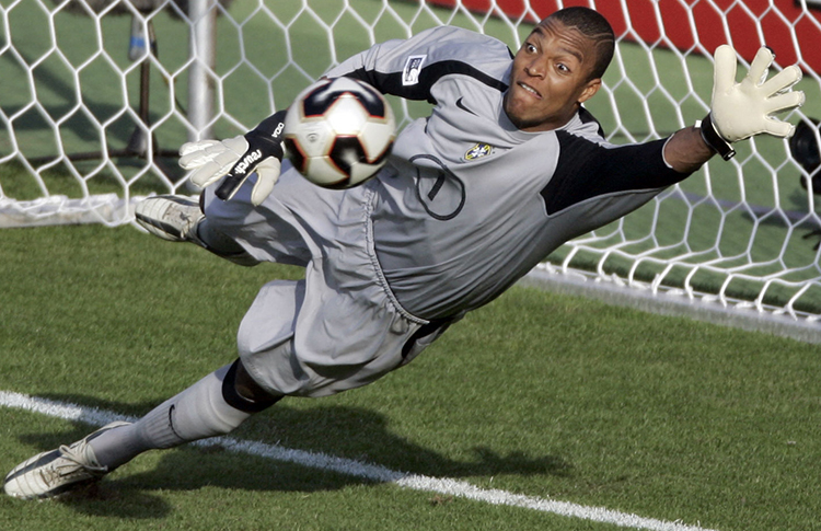 Pai do ex-goleiro Dida morre aos 79 anos