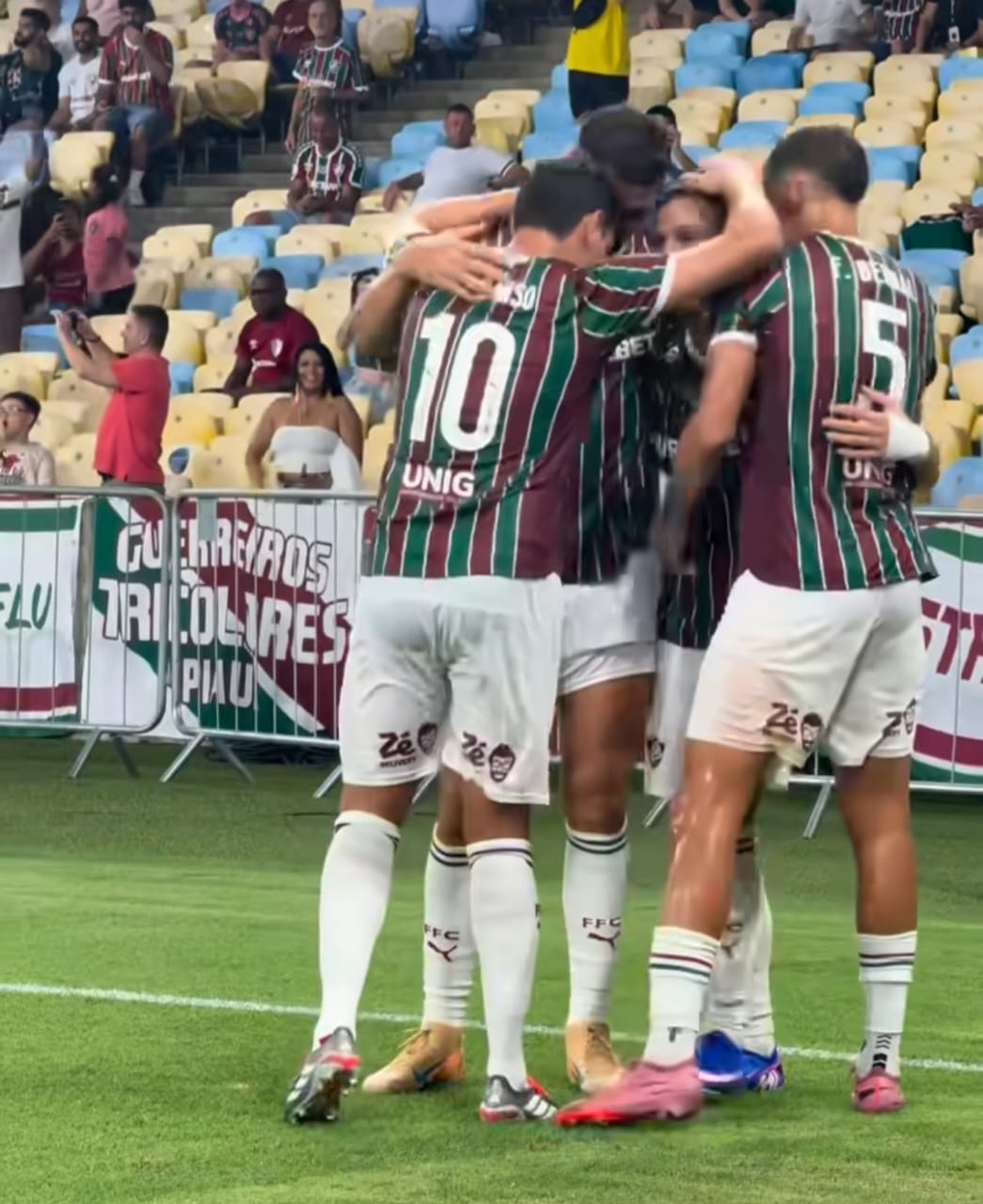 Fluminense vence o Bangu no Maracanã e avança no Campeonato Carioca