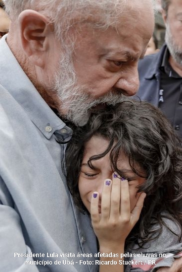 Lula garante reconstrução total após tragédia em MG
