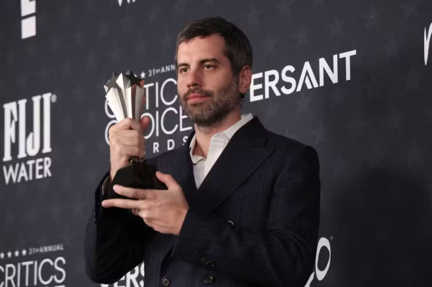 Domingo de Carnaval com prêmio internacional para o Brasil!